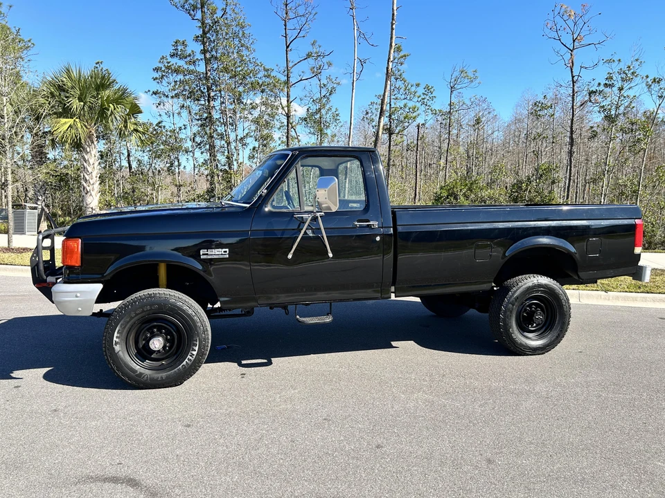 1990 Ford F-Series 8th Gen - Image 9 of 31