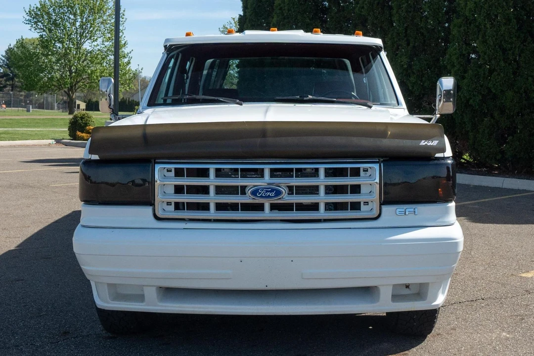 1990 Ford F-Series 8th Gen - Image 2 of 31