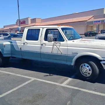 1990 Ford F-350 XLT Pickup 4D 8 ft