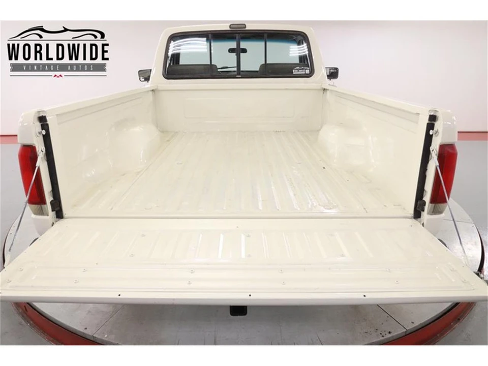 1990 Ford F-Series 8th Gen - Image 19 of 31