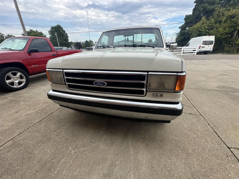 1990 Ford F-Series 8th Gen - Image 2 of 16