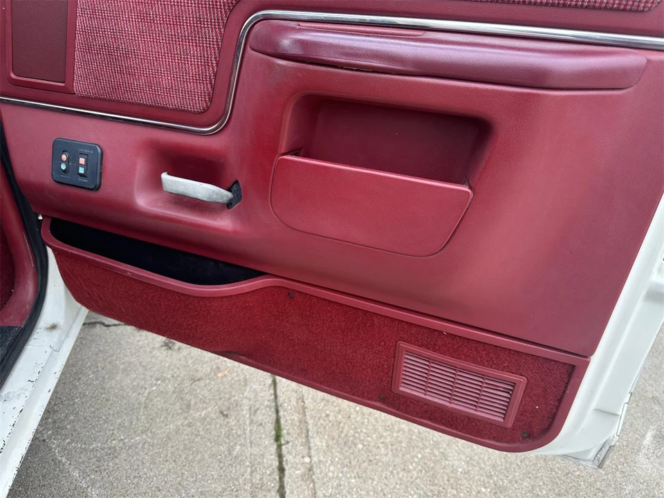 1990 Ford F-Series 8th Gen - Image 14 of 16