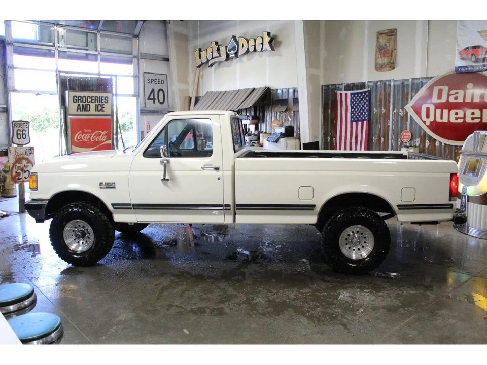 1990 Ford F-Series 8th Gen - Image 2 of 31