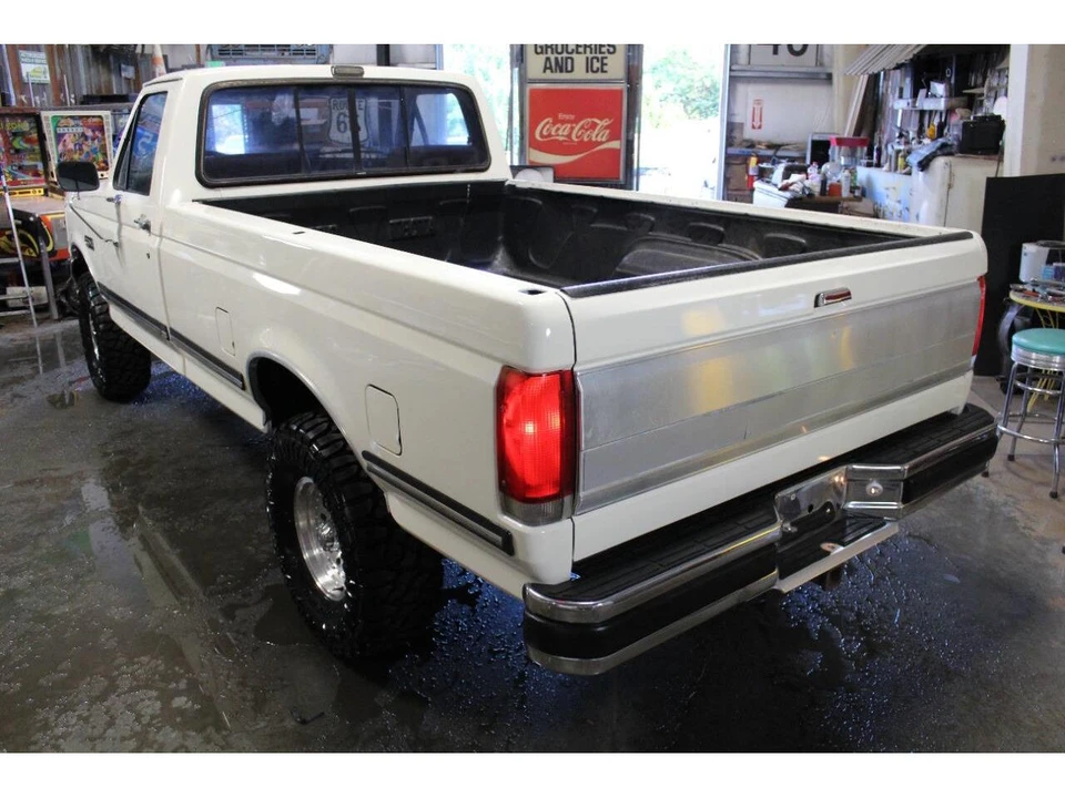 1990 Ford F-Series 8th Gen - Image 17 of 31
