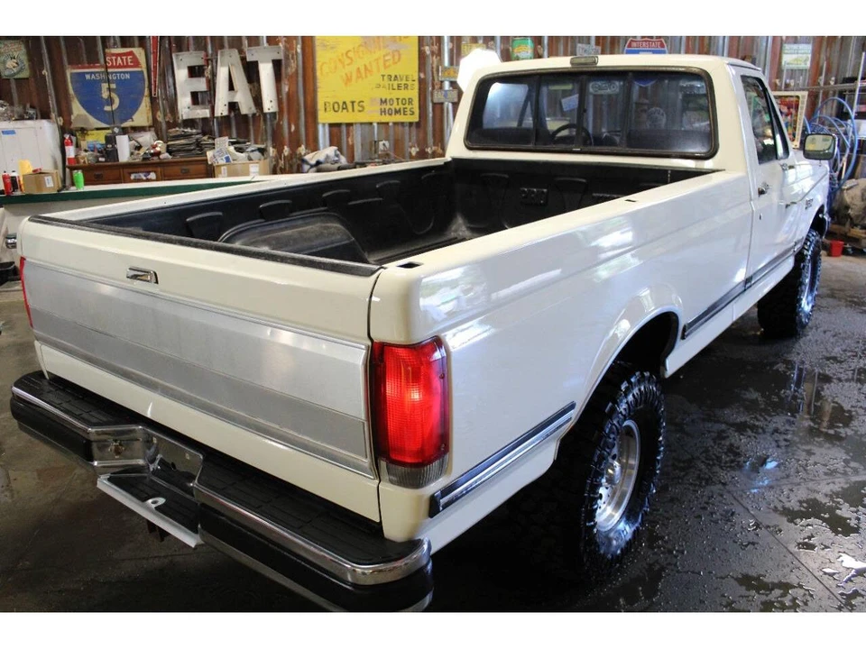 1990 Ford F-Series 8th Gen - Image 15 of 31