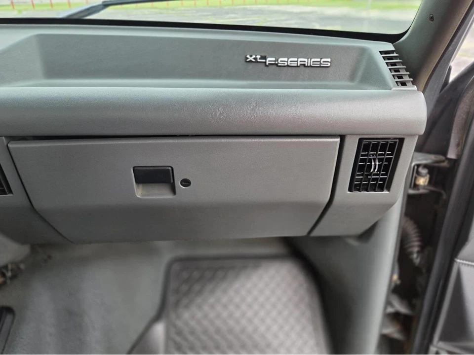 1990 Ford F-Series 8th Gen - Image 16 of 31
