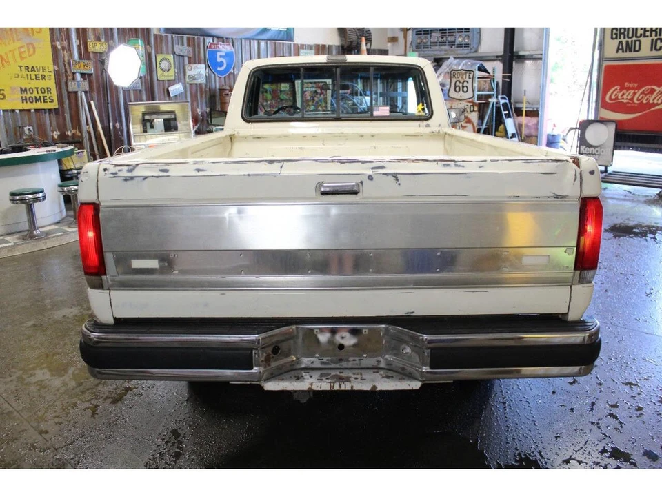 1990 Ford F-Series 8th Gen - Image 16 of 31
