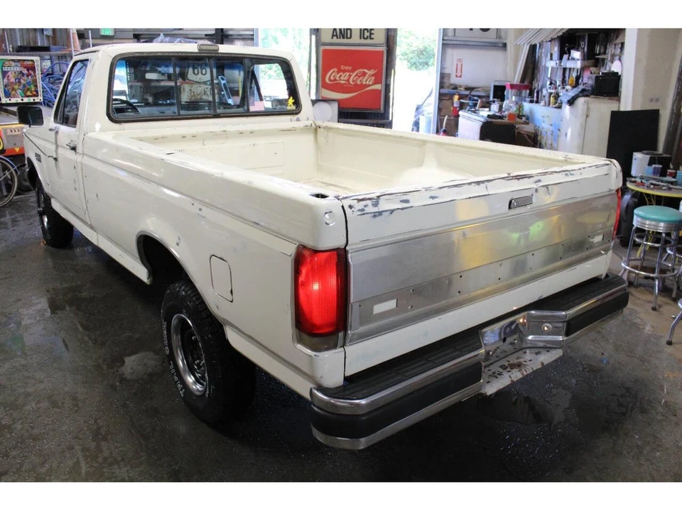 1990 Ford F-Series 8th Gen - Image 17 of 31