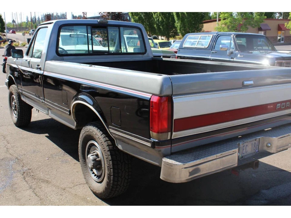 1990 Ford F-Series 8th Gen - Image 9 of 9