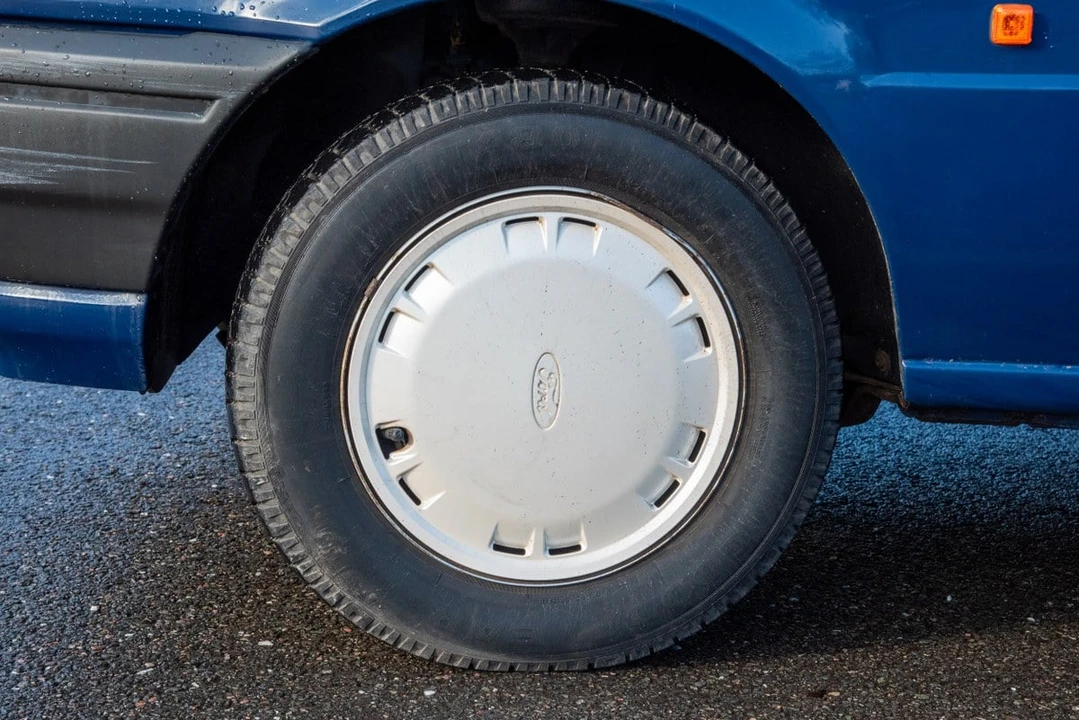1990 Ford Fiesta - Image 10 of 30