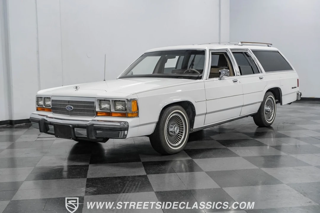 1990 Ford Country Squire - Image 20 of 21