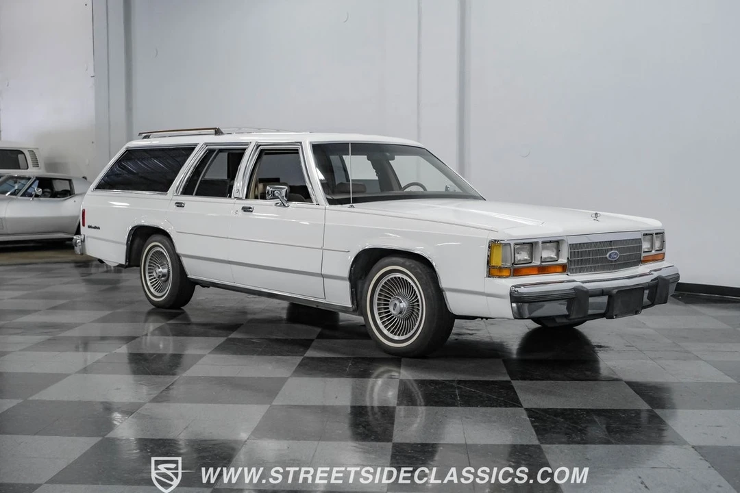 1990 Ford Country Squire - Image 17 of 21