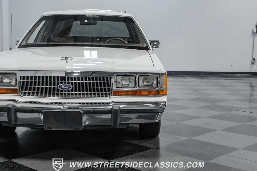 1990 Ford Crown Victoria - Image 21 of 21