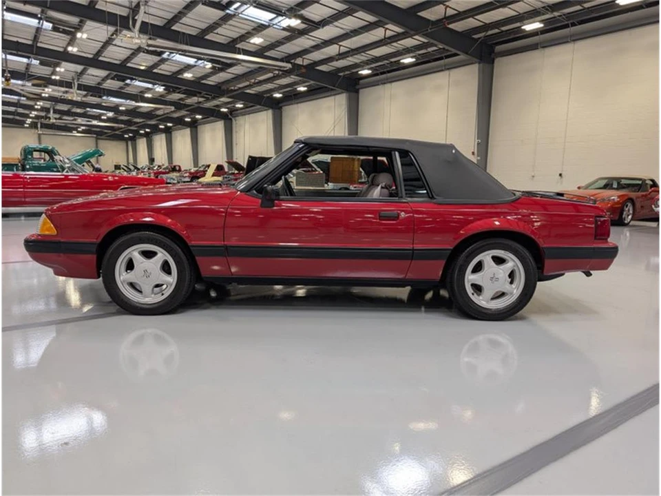 1990 Ford Mustang 3rd Gen - Image 8 of 23