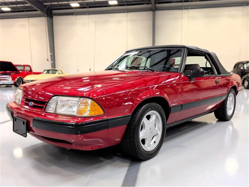 1990 Ford Mustang 3rd Gen - Image 2 of 23
