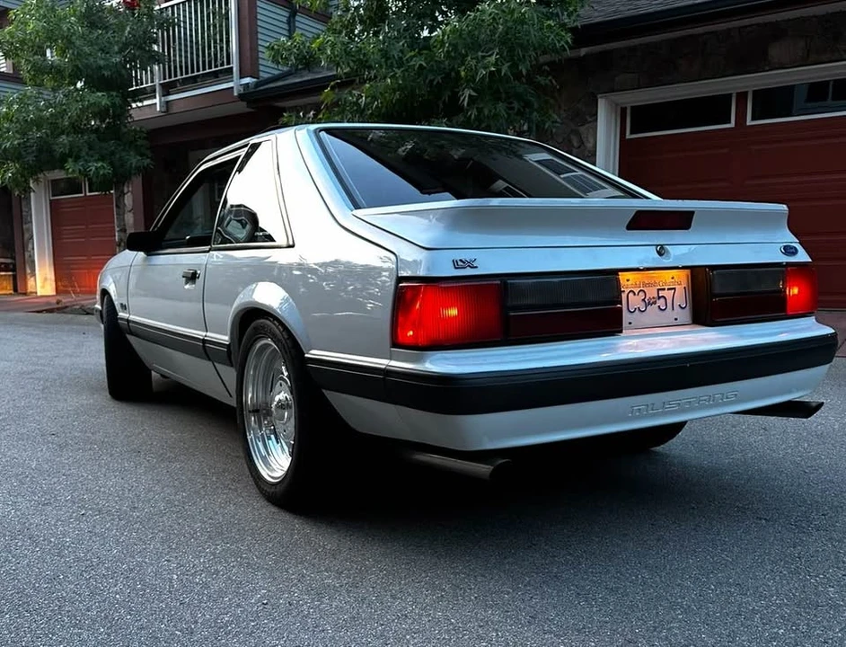 1990 Ford Mustang 3rd Gen - Image 8 of 9