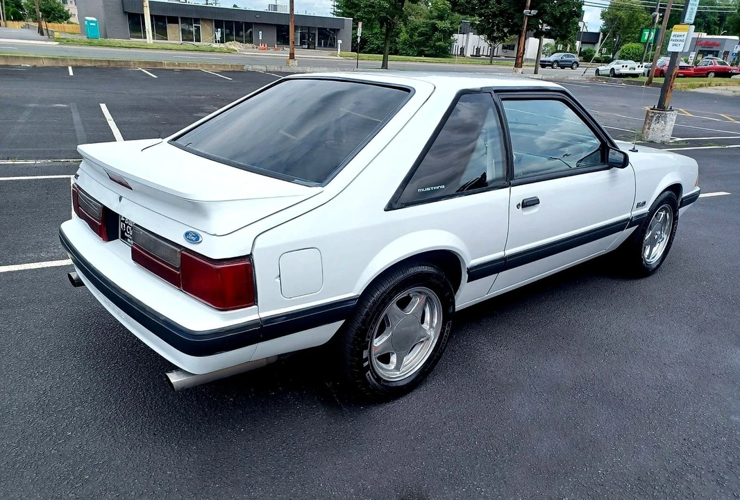 1990 Ford Mustang 3rd Gen - Image 4 of 21