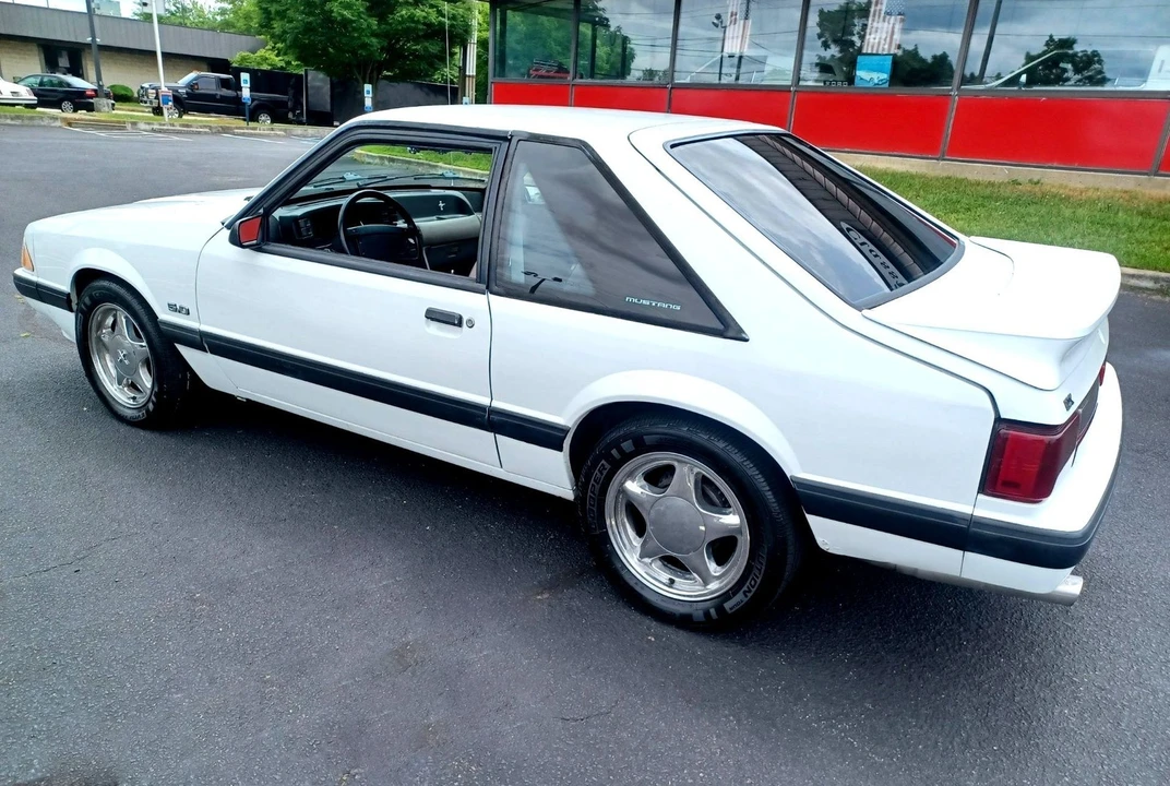 1990 Ford Mustang 3rd Gen - Image 6 of 21