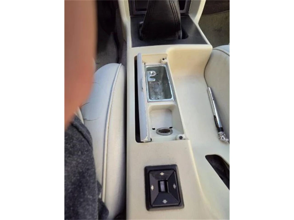 1990 Ford Mustang 3rd Gen - Image 5 of 13