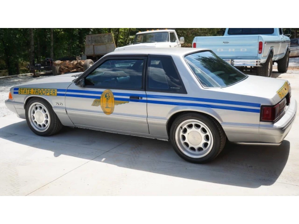1990 Ford Mustang 3rd Gen - Image 21 of 31