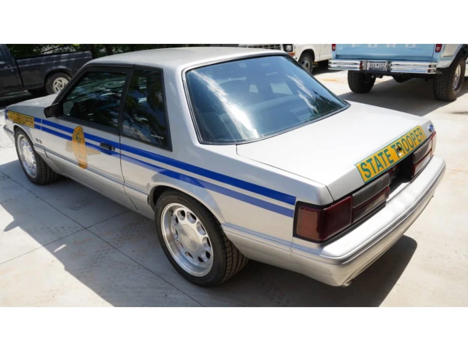 1990 Ford Mustang 3rd Gen - Image 22 of 31