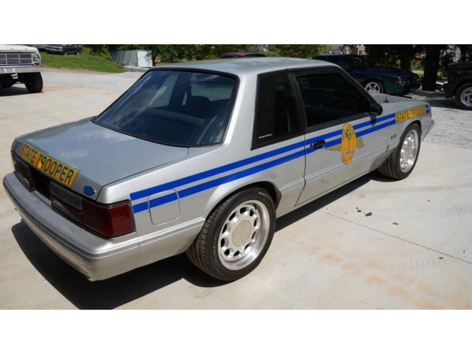1990 Ford Mustang 3rd Gen - Image 26 of 31