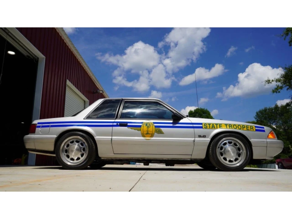 1990 Ford Mustang 3rd Gen - Image 29 of 31