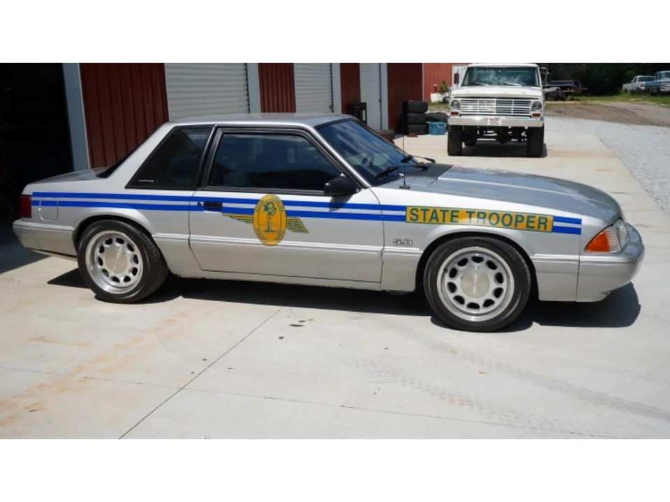1990 Ford Mustang 3rd Gen - Image 30 of 31