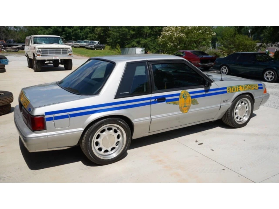 1990 Ford Mustang 3rd Gen - Image 27 of 31
