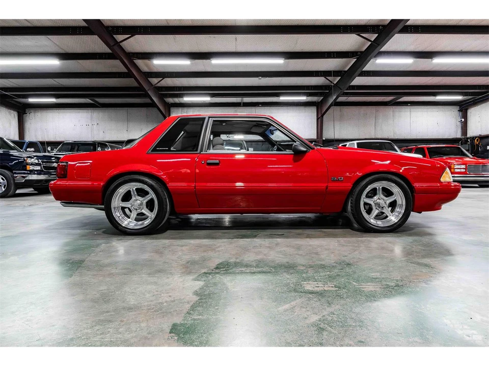 1990 Ford Mustang 3rd Gen - Image 6 of 24