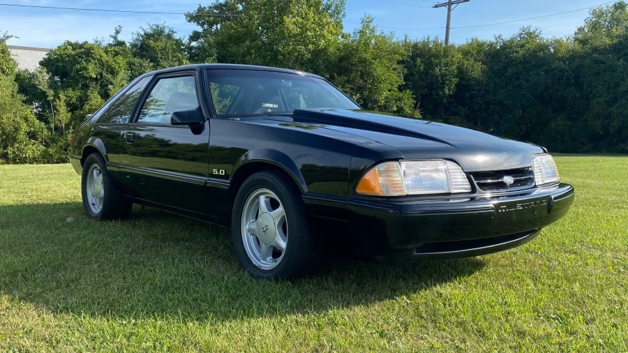 1990 Ford Mustang 3rd Gen - Image 9 of 14