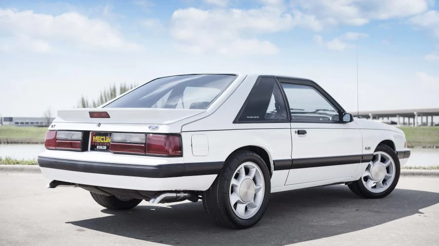 1990 Ford Mustang 3rd Gen - Image 3 of 12