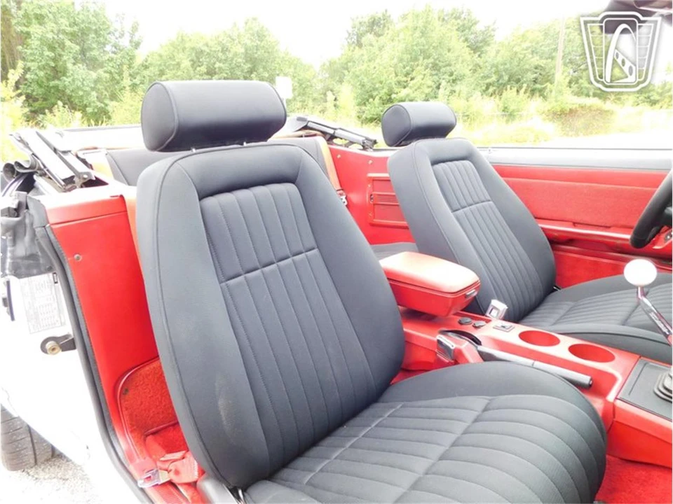 1990 Ford Mustang 3rd Gen - Image 13 of 31