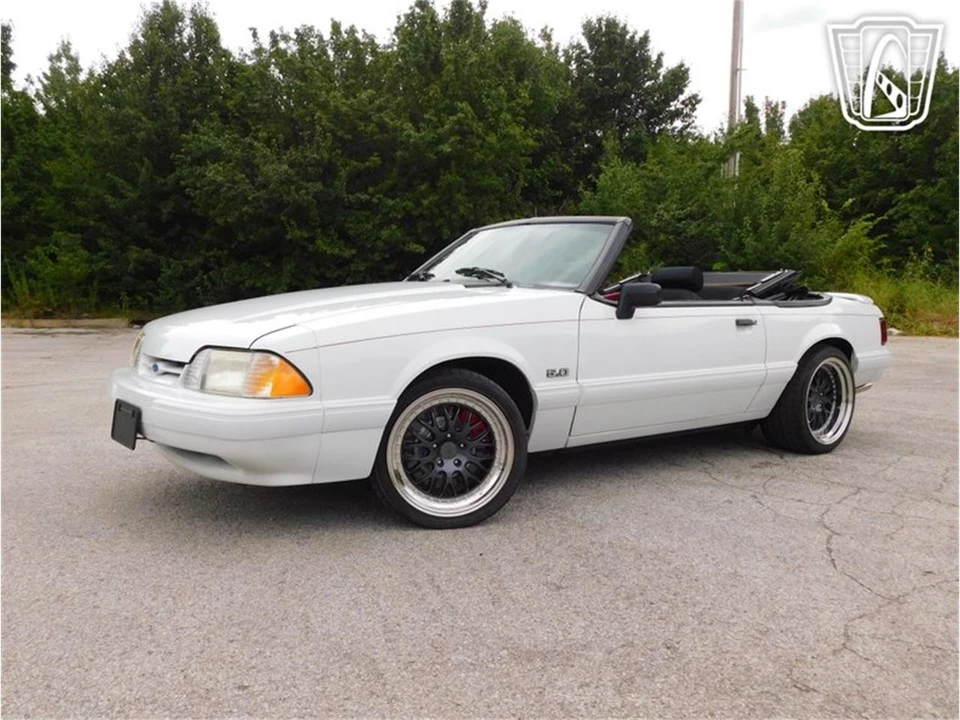1990 Ford Mustang 3rd Gen - Image 27 of 31