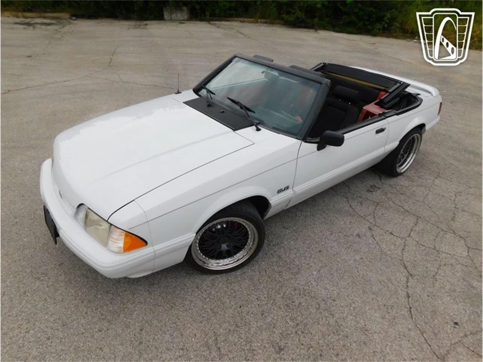 1990 Ford Mustang 3rd Gen - Image 28 of 31