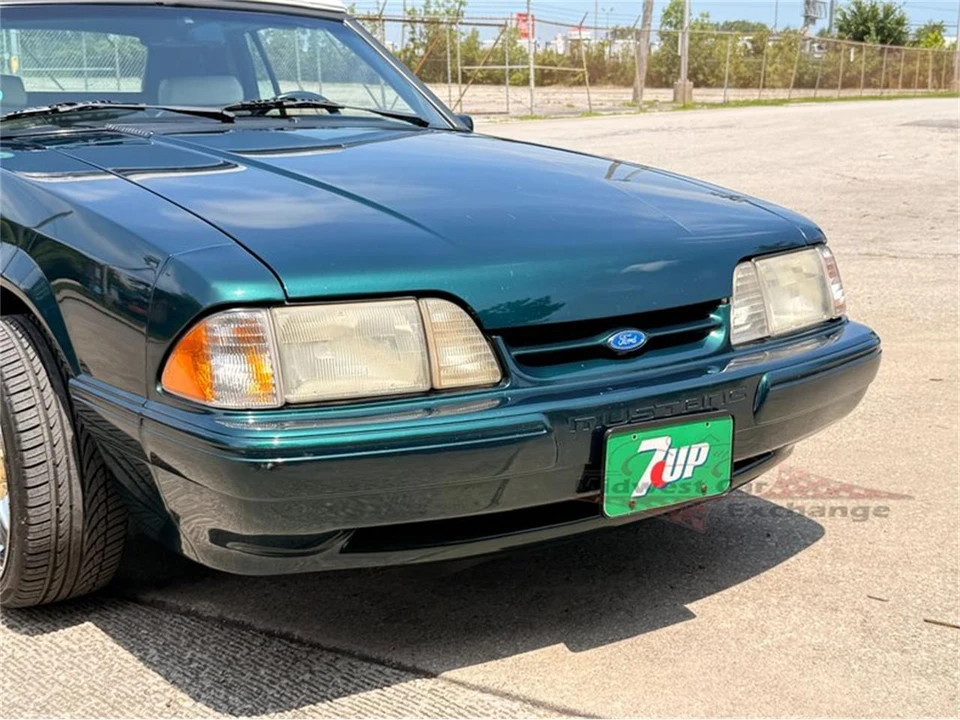 1990 Ford Mustang 3rd Gen - Image 27 of 31