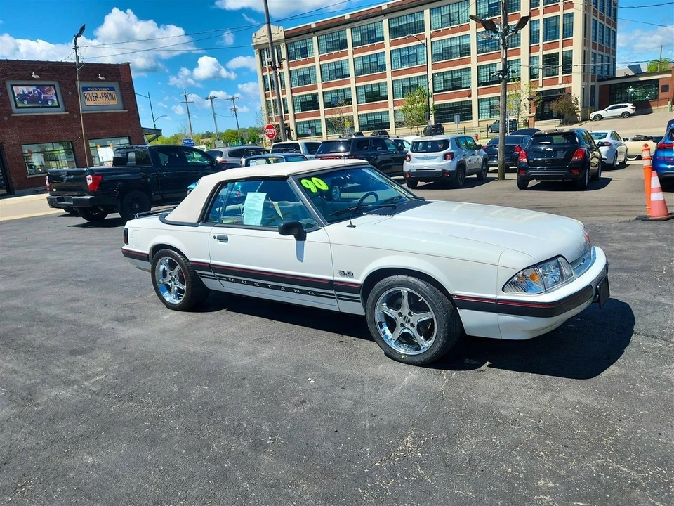 1990 Ford Mustang 3rd Gen - Image 28 of 31