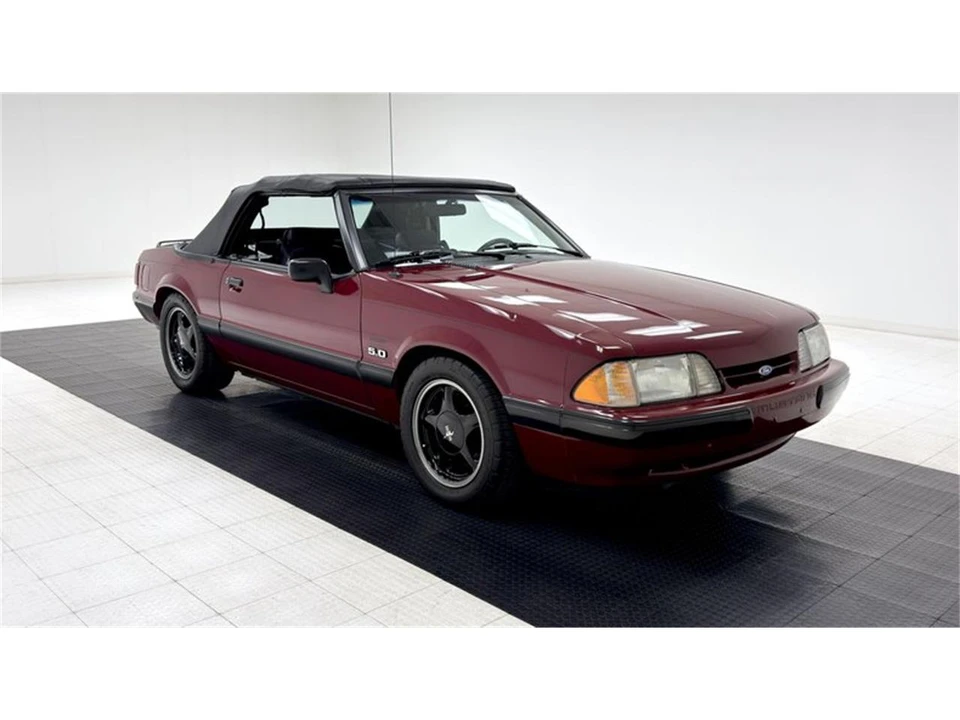 1990 Ford Mustang 3rd Gen - Image 10 of 31