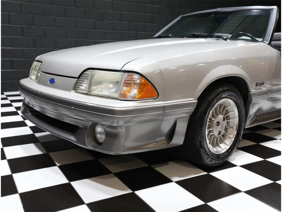 1990 Ford Mustang 3rd Gen - Image 13 of 31