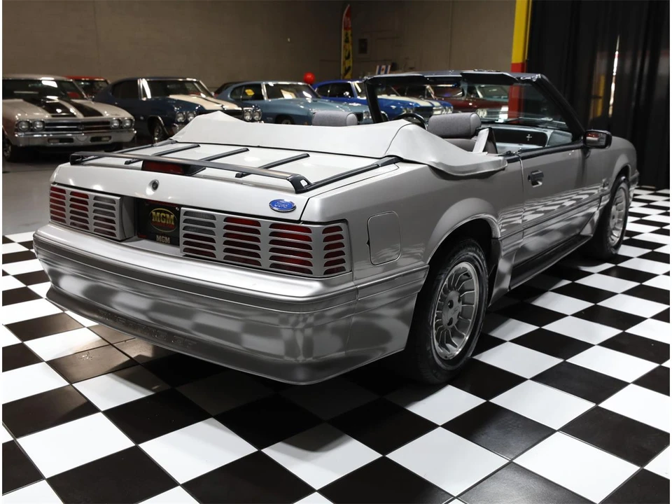 1990 Ford Mustang 3rd Gen - Image 25 of 31