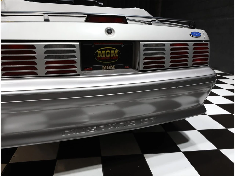 1990 Ford Mustang 3rd Gen - Image 29 of 31