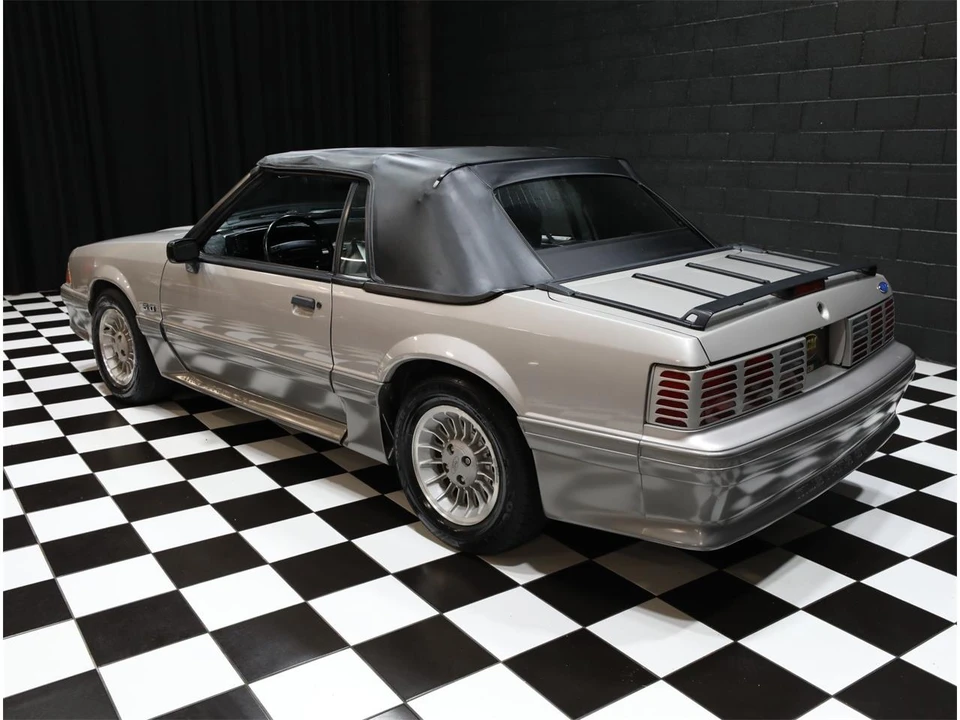 1990 Ford Mustang 3rd Gen - Image 8 of 31