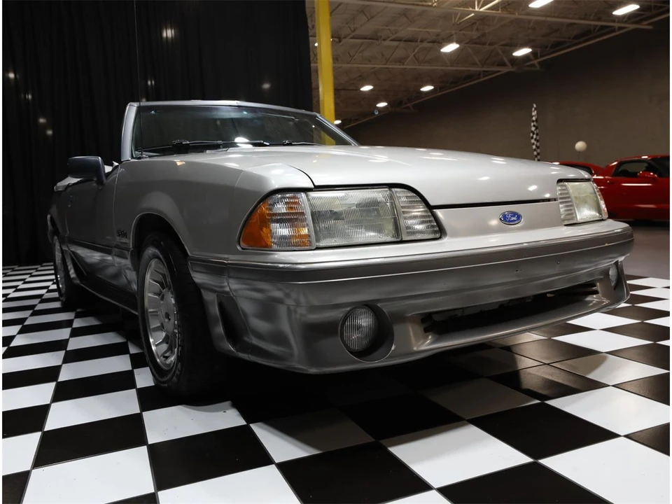 1990 Ford Mustang 3rd Gen - Image 20 of 31