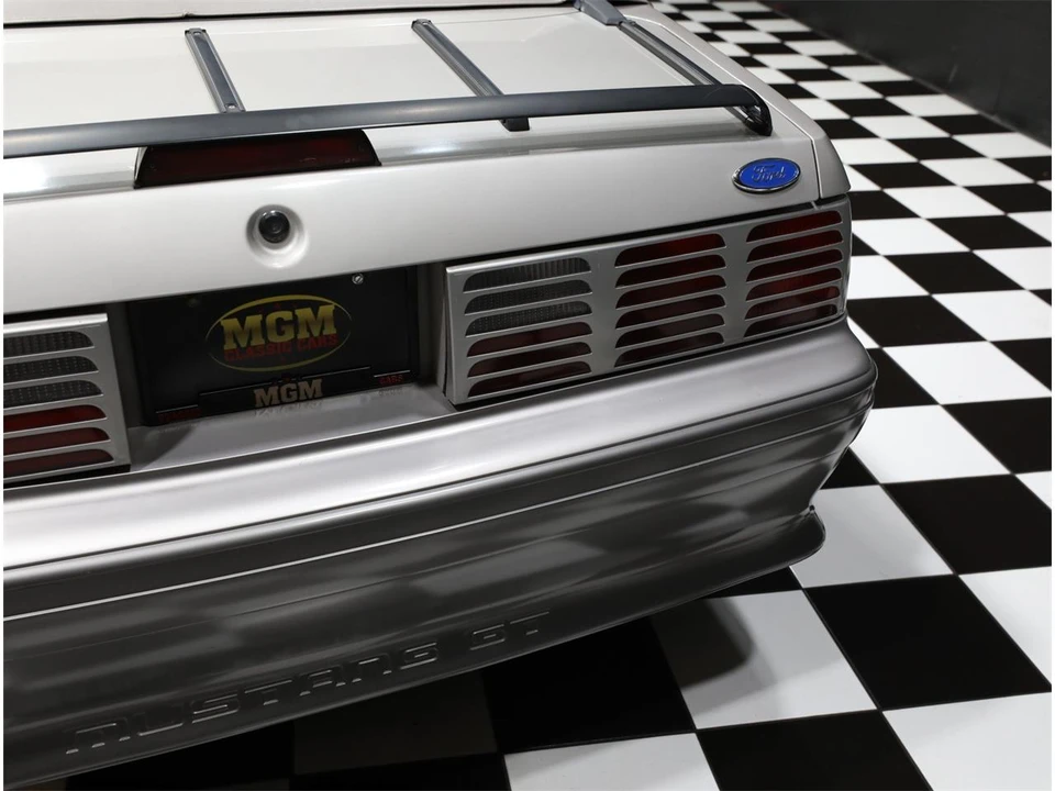 1990 Ford Mustang 3rd Gen - Image 27 of 31