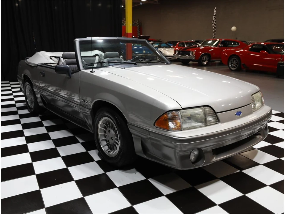 1990 Ford Mustang 3rd Gen - Image 19 of 31