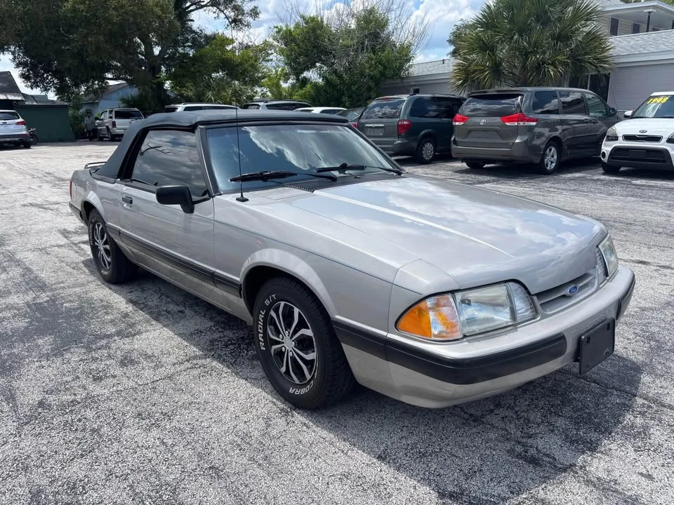 1990 Ford Mustang 3rd Gen - Image 14 of 18