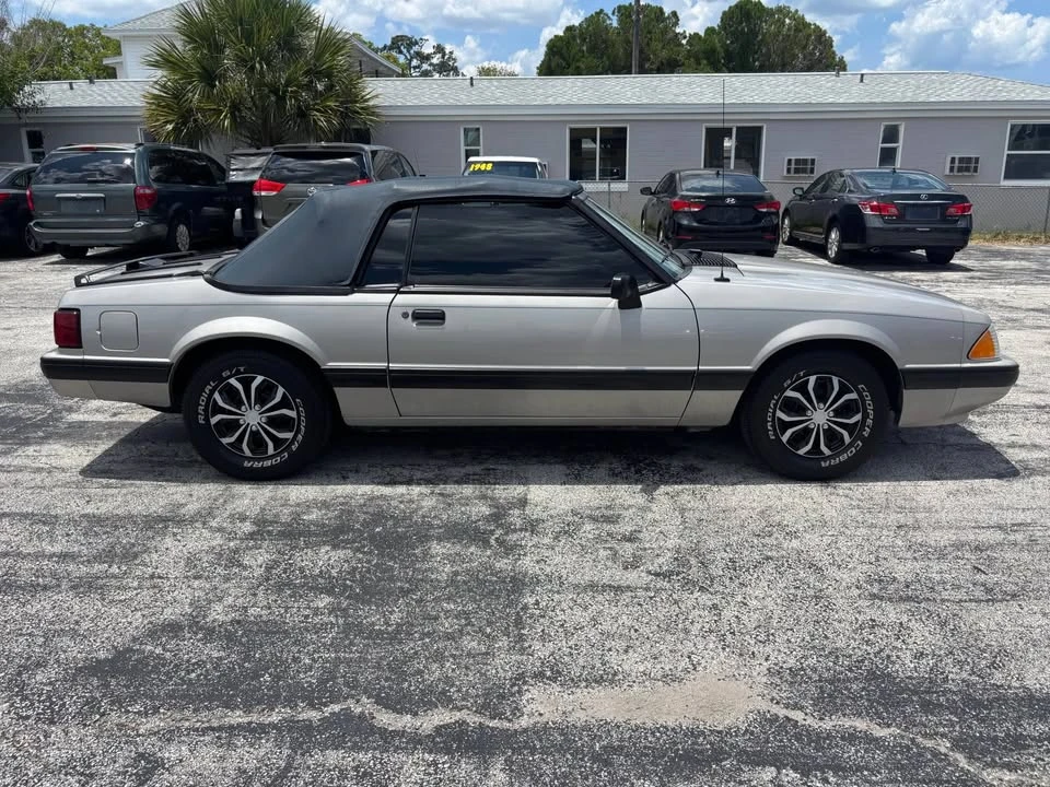 1990 Ford Mustang 3rd Gen - Image 3 of 18