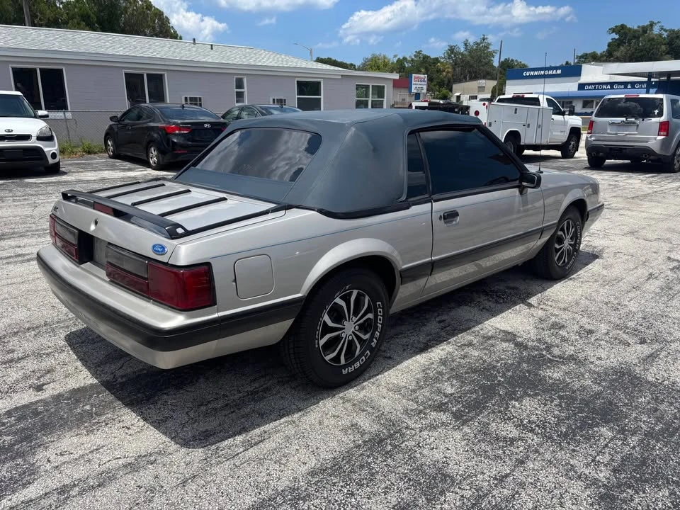 1990 Ford Mustang 3rd Gen - Image 17 of 18