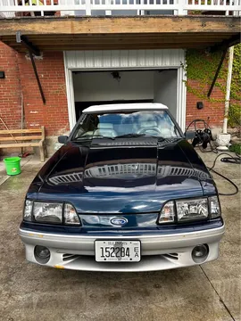 1990 Ford Mustang Convertible 2D