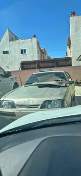 1990 Ford Mustang Coupe 2D